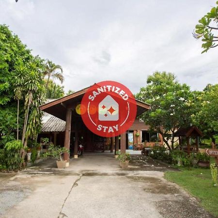 Oyo 909 Guiding Star Resort Chiang Mai Exterior foto