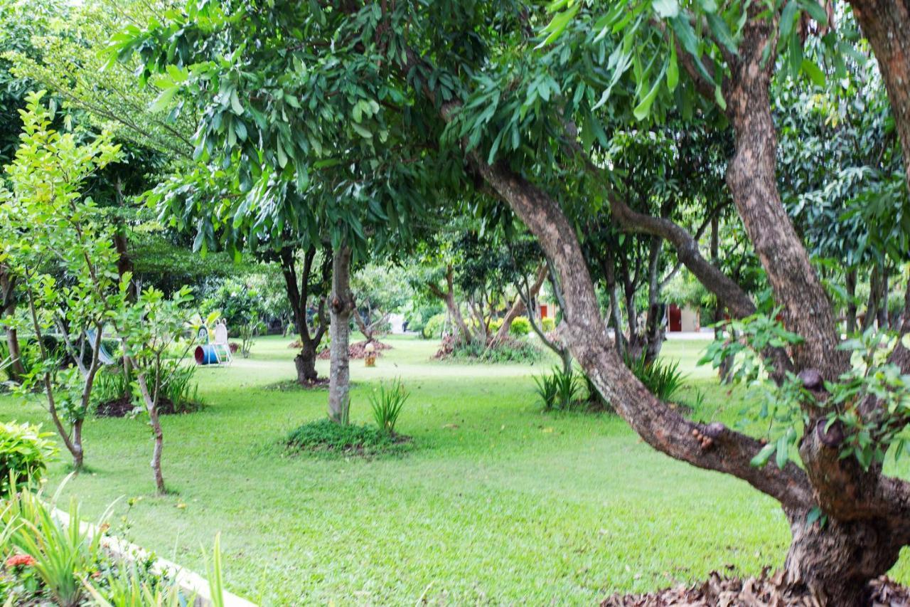 Oyo 909 Guiding Star Resort Chiang Mai Exterior foto