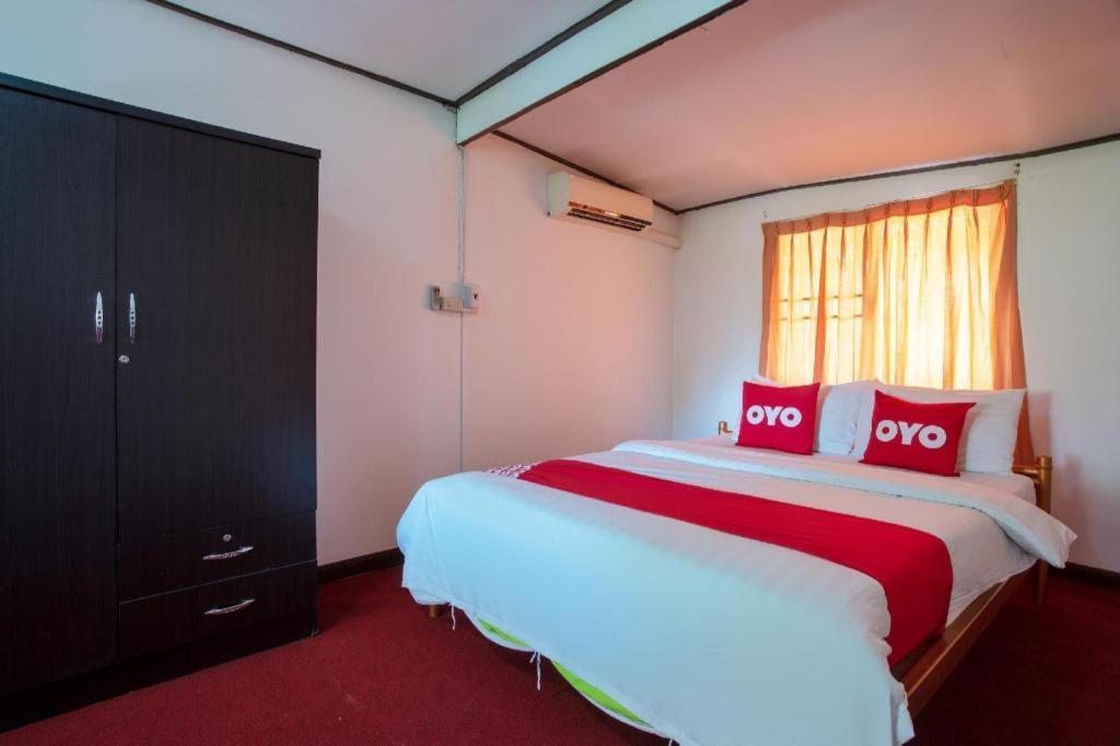 Oyo 909 Guiding Star Resort Chiang Mai Exterior foto
